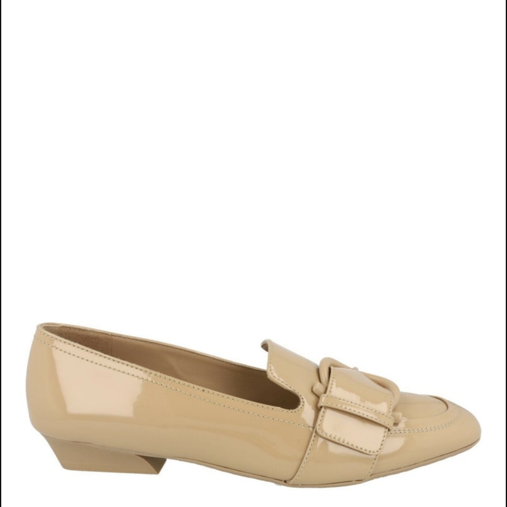 Salvatore Ferragamo Beige Patent Leather Flats